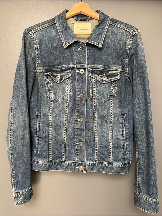 Vince Camuto Jackets & Blazers - Vince Camuto Distressed Medium Blue Denim Jacket